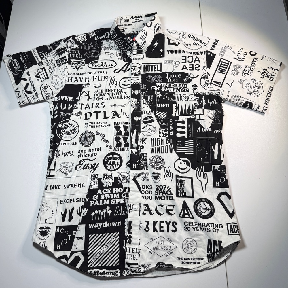 Black and White Graphic Casual Button Down Shirt